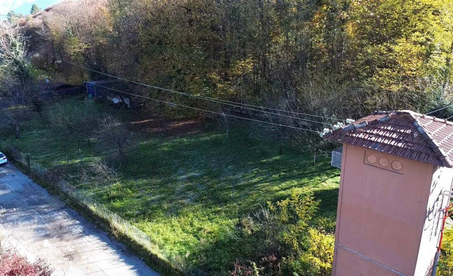 Terreno edificabile in vendita a Marchirolo