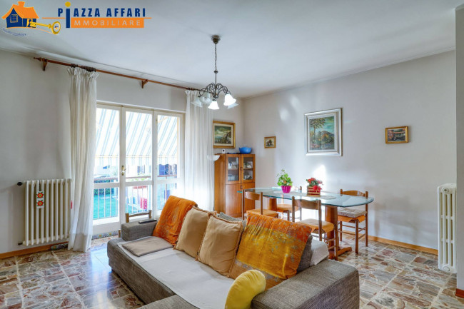 Appartamento in vendita a Marchirolo