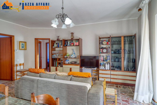 Appartamento in vendita a Marchirolo