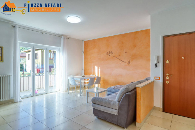 Appartamento in vendita a Marchirolo