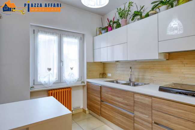 Appartamento in vendita a Marchirolo