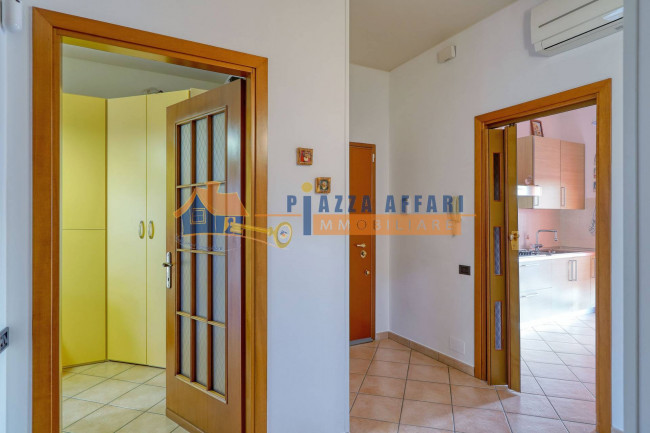 Appartamento in vendita a Oggiona con Santo Stefano