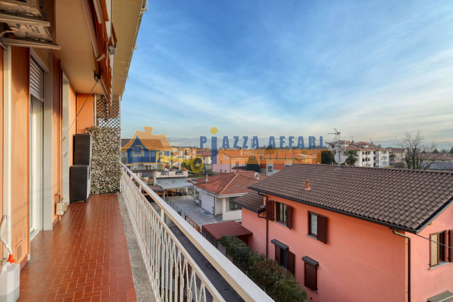 Appartamento in vendita a Oggiona con Santo Stefano