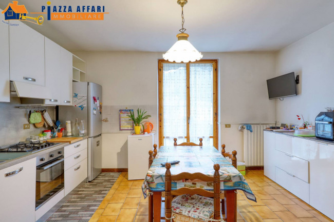 Appartamento in vendita a Marchirolo