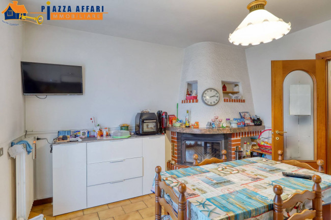 Appartamento in vendita a Marchirolo