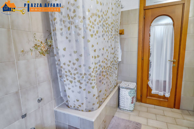 Appartamento in vendita a Marchirolo