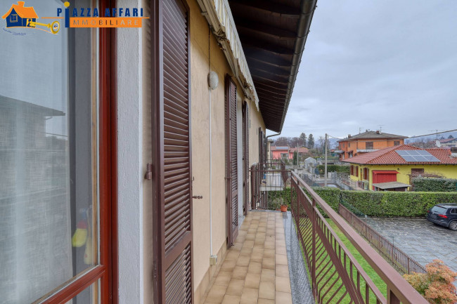 Appartamento in vendita a Marchirolo