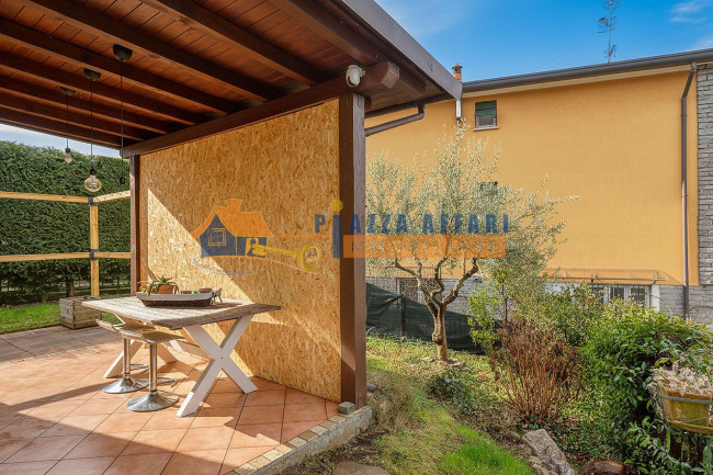 Villette a schiera in vendita a Solbiate Arno