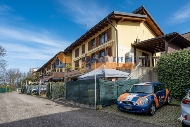 Villette a schiera in vendita a Solbiate Arno