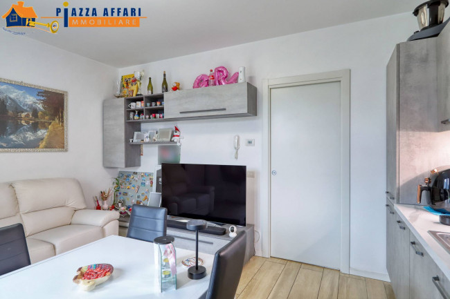 Appartamento in vendita a Lavena Ponte Tresa