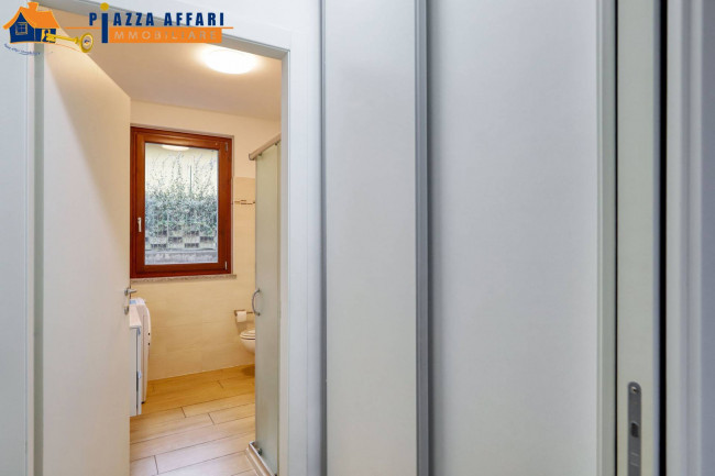 Appartamento in vendita a Lavena Ponte Tresa