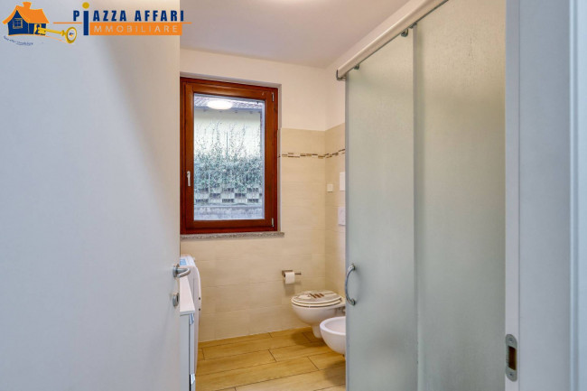 Appartamento in vendita a Lavena Ponte Tresa