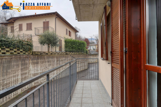 Appartamento in vendita a Lavena Ponte Tresa