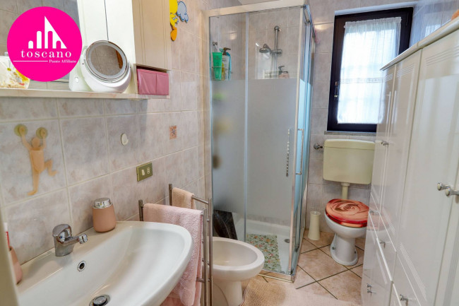 Porzione di Casa Terra / Cielo in vendita a Bisuschio