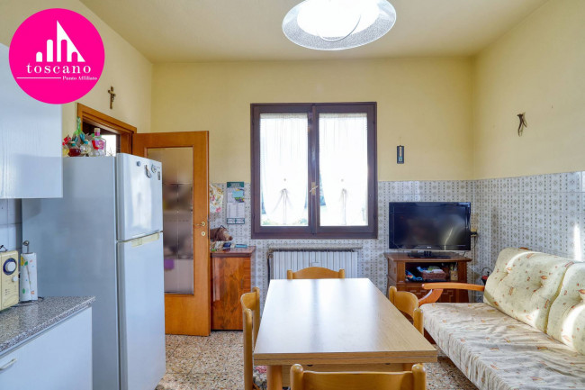 Porzione di Casa Terra / Cielo in vendita a Bisuschio