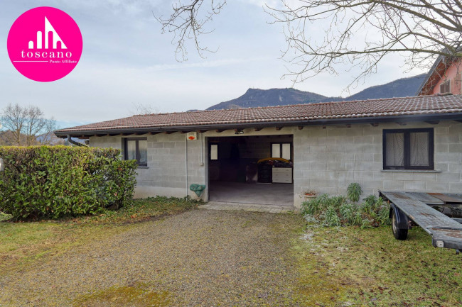 Porzione di Casa Terra / Cielo in vendita a Bisuschio