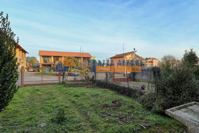 Rustico in vendita a Oggiona con Santo Stefano