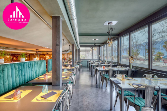 Attività commerciale in vendita a Luino