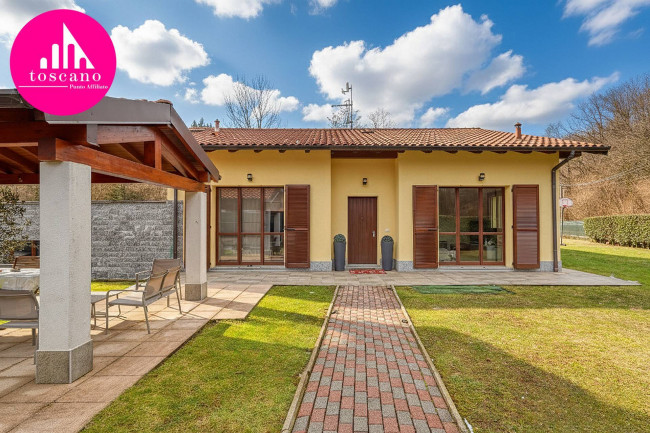 Villa in vendita a Cadegliano-Viconago