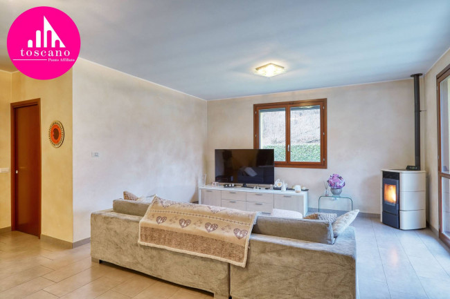 Villa in vendita a Cadegliano-Viconago