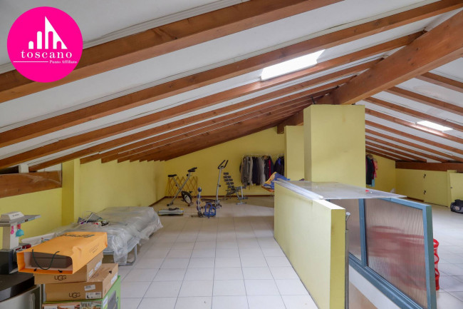 Villa in vendita a Cadegliano-Viconago