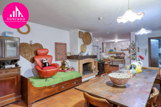 Villa in vendita a Besano