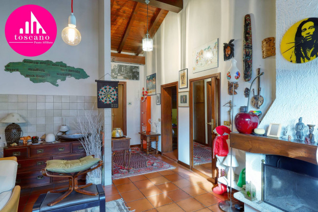 Villa in vendita a Besano