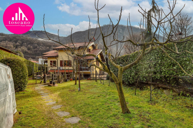 Villa in vendita a Besano