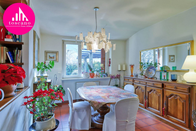 Villa in vendita a Besano