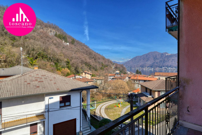 Appartamento in vendita a Brusimpiano