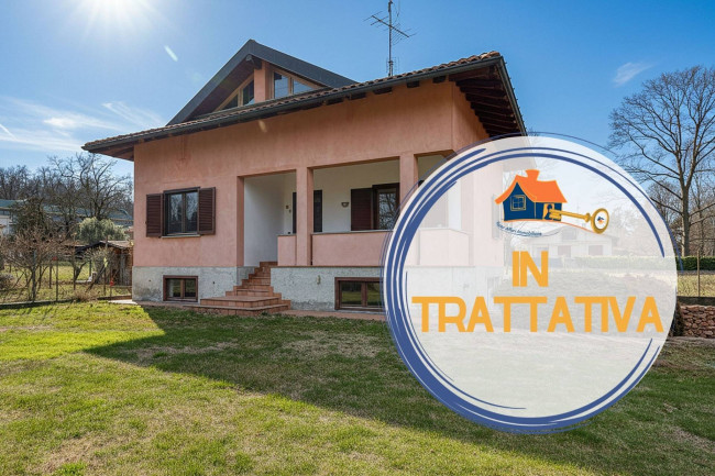 Villa in vendita a Albizzate