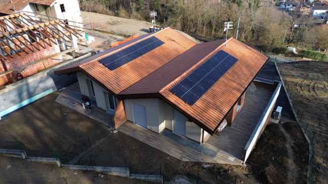 Villa in vendita a Lavena Ponte Tresa