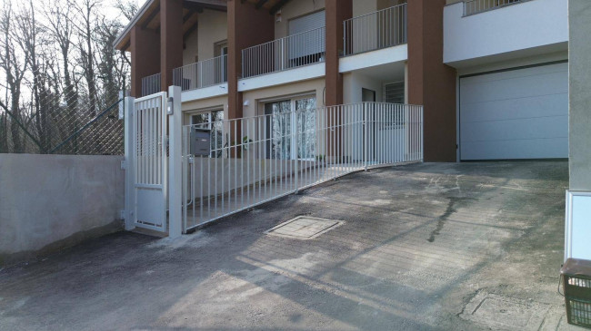 Villa in vendita a Lavena Ponte Tresa