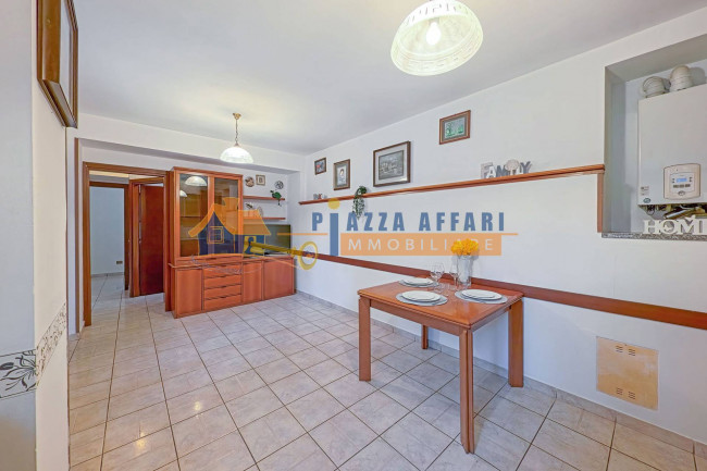 Appartamento in vendita a Caronno Varesino