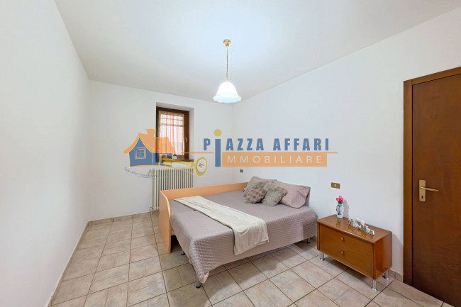 Appartamento in vendita a Caronno Varesino