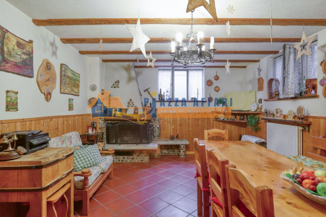 Villa in vendita a Carnago