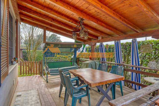 Villa in vendita a Carnago