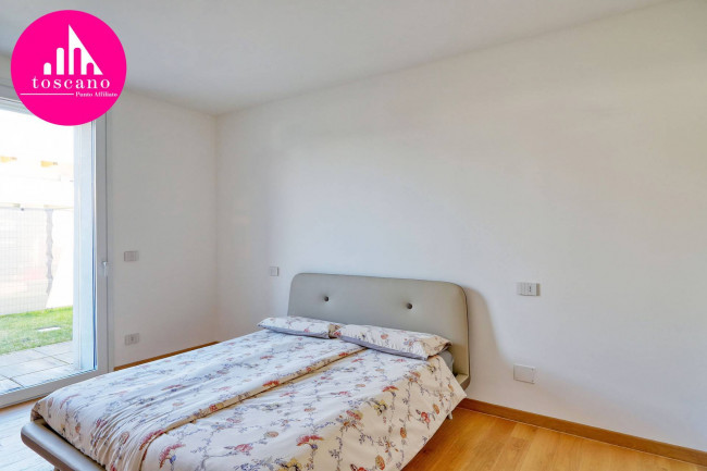 Villa in vendita a Marchirolo