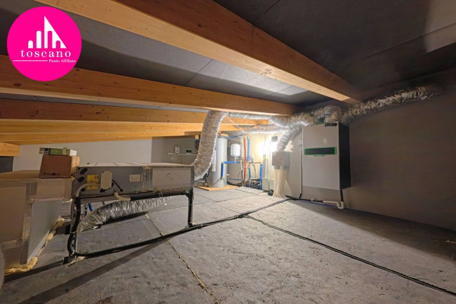 Villa in vendita a Marchirolo