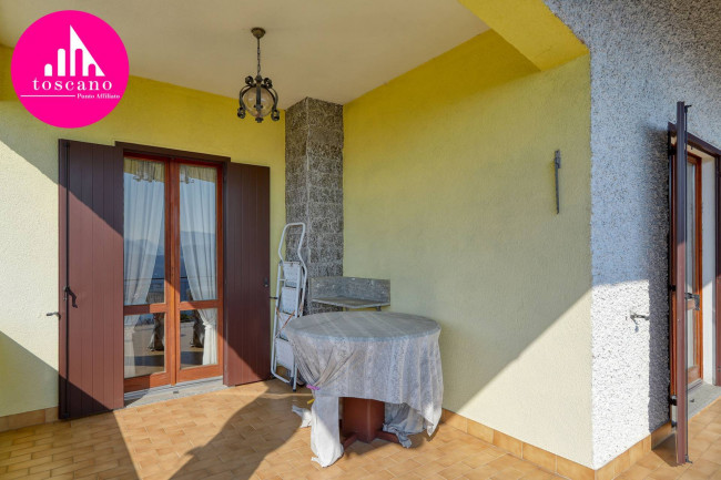 Villa Bifamigliare in vendita a Cadegliano-Viconago