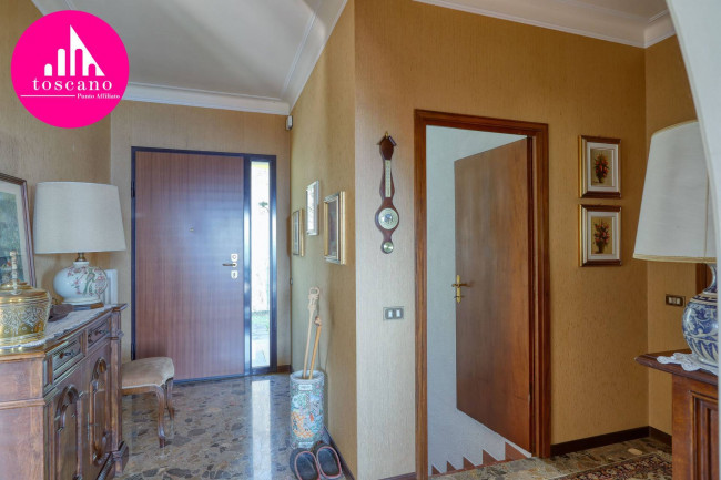 Villa Bifamigliare in vendita a Cadegliano-Viconago