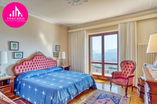 Villa Bifamigliare in vendita a Cadegliano-Viconago