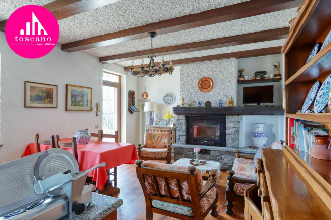 Villa Bifamigliare in vendita a Cadegliano-Viconago