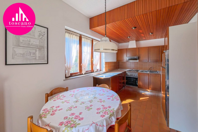 Villa Bifamigliare in vendita a Cadegliano-Viconago