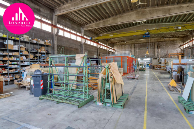 Locale commerciale in vendita a Mesenzana