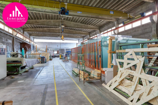 Locale commerciale in vendita a Mesenzana