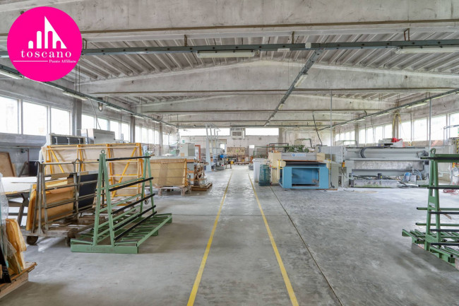 Locale commerciale in vendita a Mesenzana