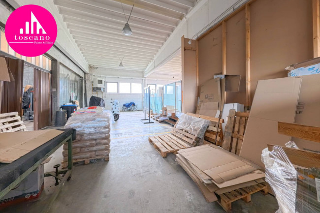 Locale commerciale in vendita a Mesenzana