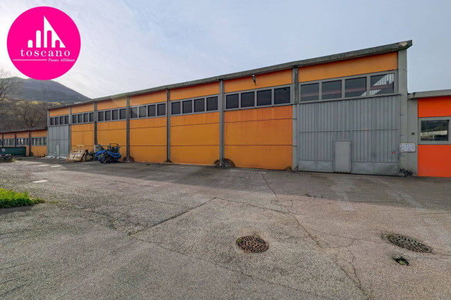 Locale commerciale in vendita a Mesenzana