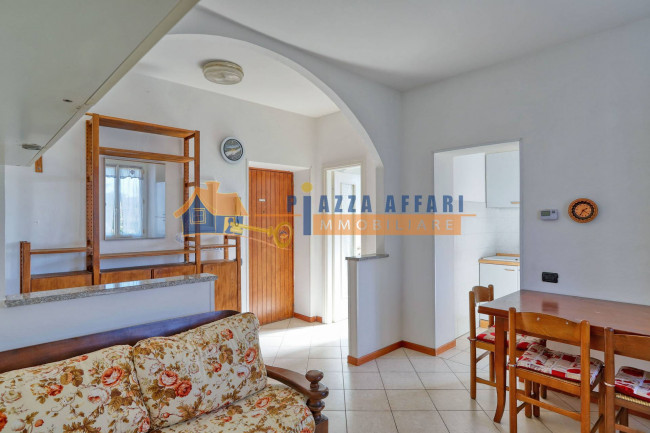 Appartamento in vendita a Caronno Varesino